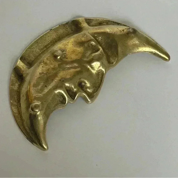 Beautiful antique brass crescent moon / man in the moon celestial ashtray - Picture 6 of 10